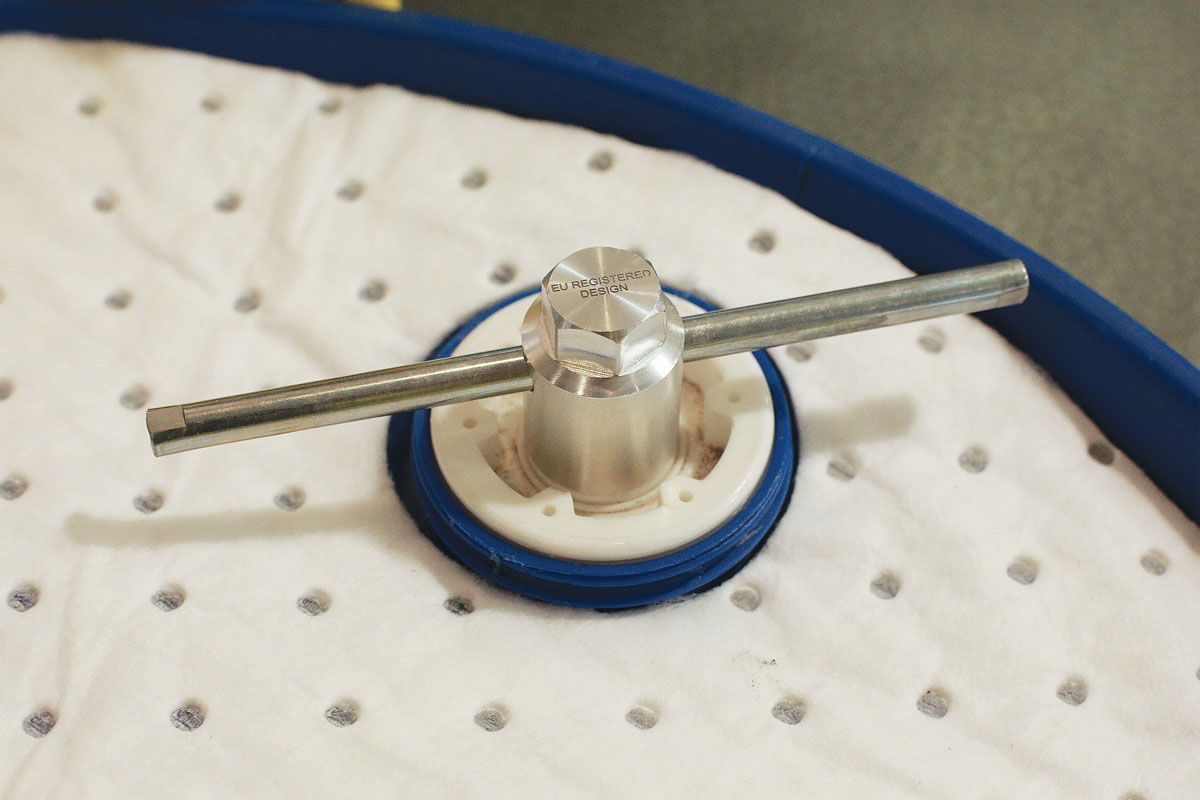 Tühjenduskorgi tööriist AdBlue® paagile, veok 26mm