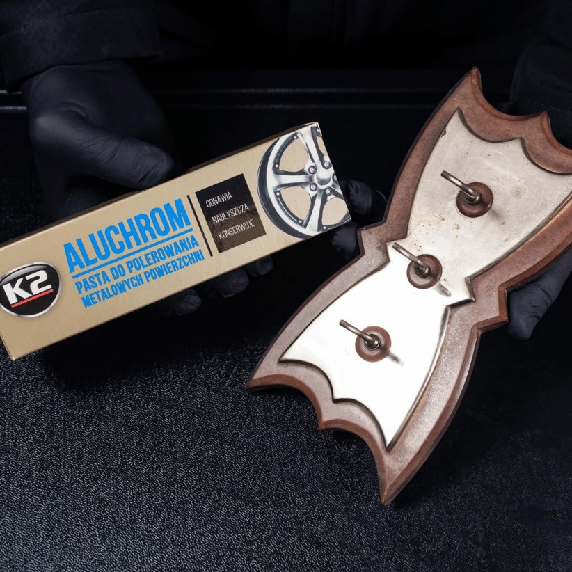 K2 Aluchrom poleerimispasta kroomile ja värvilistele metallidele