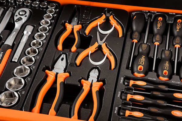 NEO Tools Töökojakapp, 5 sahtlit + 117 tööriista