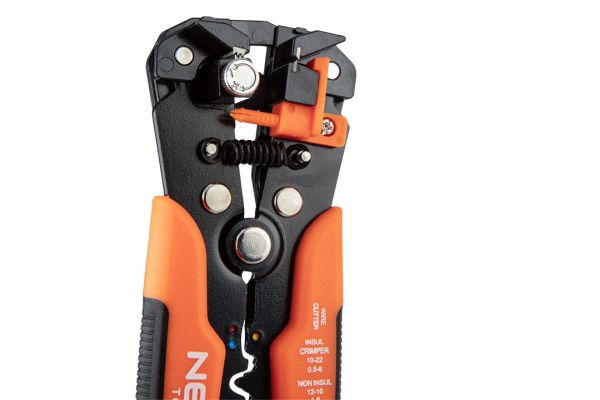 NEO Tools Automaatne isolatsioonikoorija 200 mm, otsmine