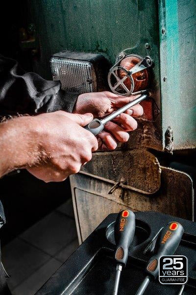 NEO Tools Kruvikeerajate ja otsakute komplekt, 58 osa