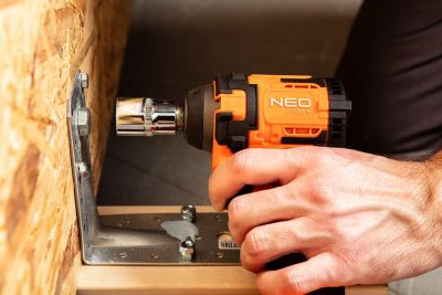 NEO Tools Harjadeta löökmutrikeeraja 18V, 350 Nm, COMPACT, ENERGY+, akuta