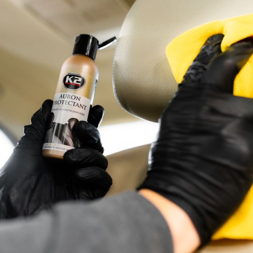 K2 Auron nahapolstri puhastus- ja hoolduskomplekt: Cleaner, Protectant, hari ja mikrofiiber