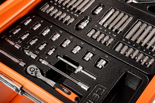 NEO Tools Töökojakapp, 5 sahtlit + 117 tööriista