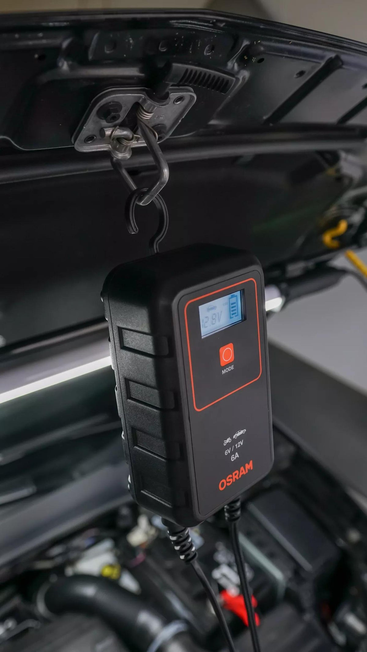 OSRAM BATTERYcharge 908 akulaadija