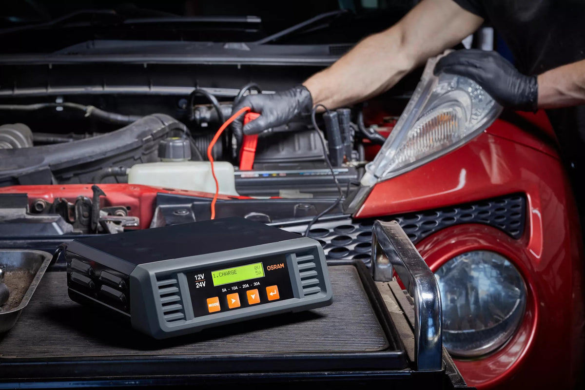 OSRAM BATTERYcharge PRO 30A akulaadija