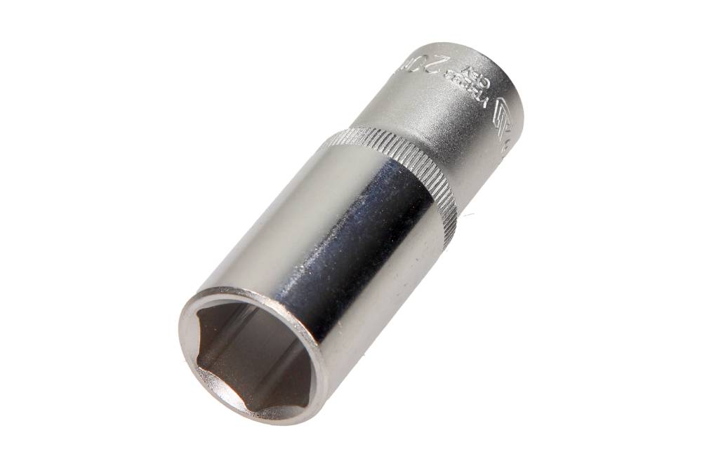 YATO Padrun 1/2 20 mm kuuskant pikk